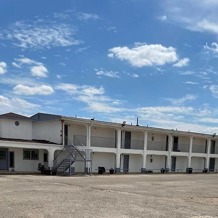 Dilley Executive Inn ภายนอก รูปภาพ