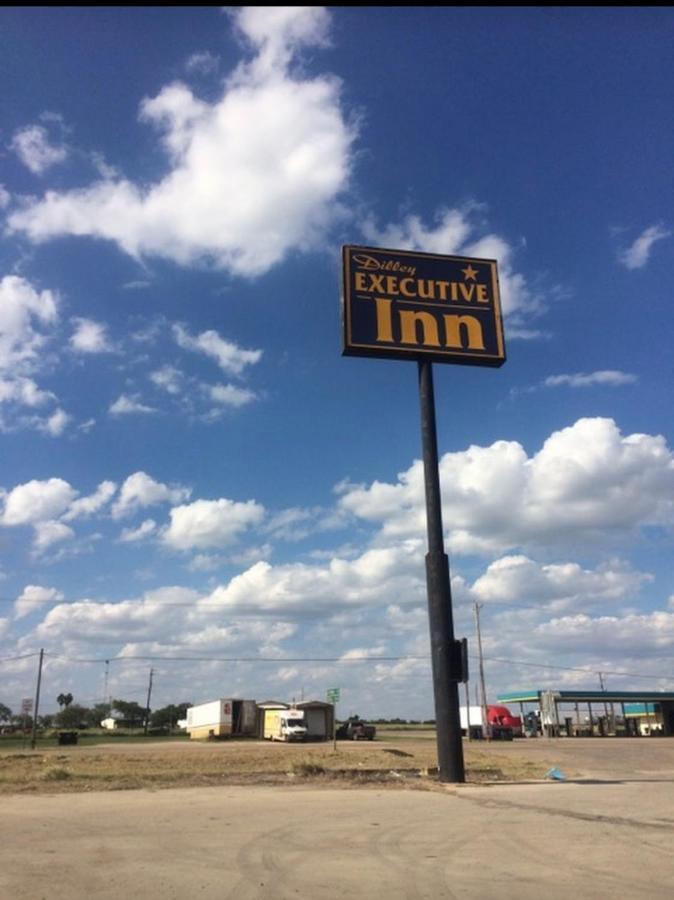 Dilley Executive Inn ภายนอก รูปภาพ